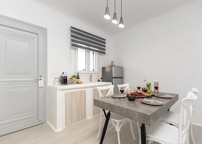 Ariadne's Crown Luxury Astroconcept With Private Pools And Spas فيلة