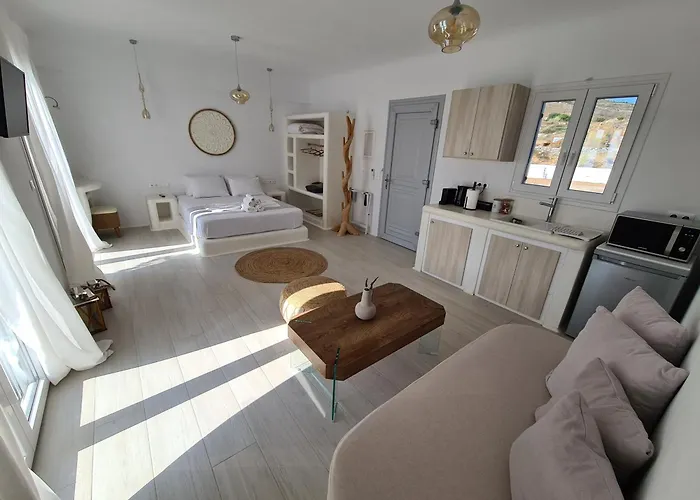 Ariadne's Crown Luxury Astroconcept With Private Pools And Spas Vívlos