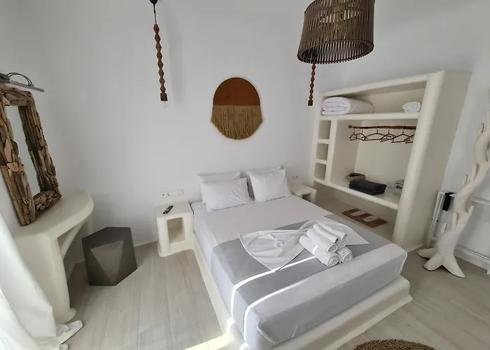 Ariadne's Crown Luxury Astroconcept With Private Pools And Spas فيلة Vívlos