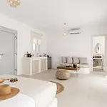 Villa Ariadne's Crown Luxury Astroconcept With Private Pools And Spas