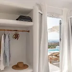 Villa Ariadne's Crown Luxury Astroconcept With Private Pools And Spas
