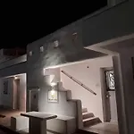 Villa Ariadne's Crown Luxury Astroconcept With Private Pools And Spas *