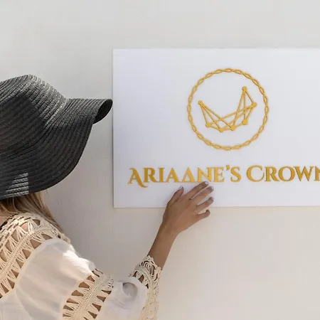 Villa Ariadne's Crown Luxury Astroconcept With Private Pools And Spas *