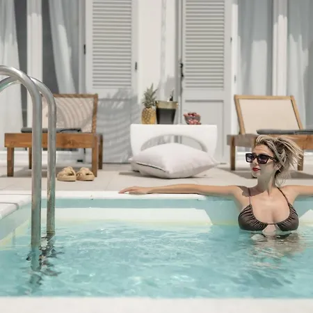 Villa Ariadne's Crown Luxury Astroconcept With Private Pools And Spas *
