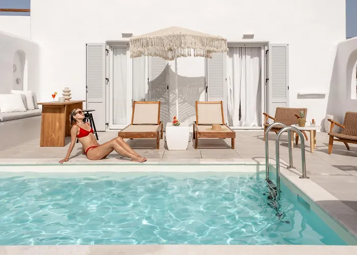 Ariadne's Crown Luxury Astroconcept With Private Pools And Spas Vívlos