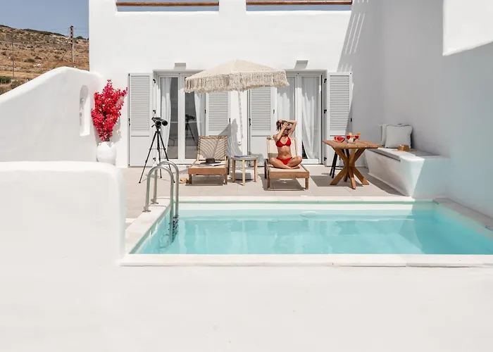 Ariadne's Crown Luxury Astroconcept With Private Pools And Spas Vívlos